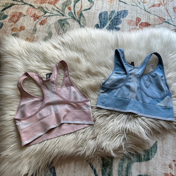 VS PINK Ultimate Sports Bra Bundle - Picture 5 of 5